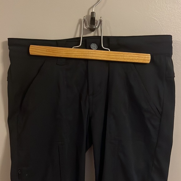 PRANA | Black zip off hiking pants - Picture 2 of 7